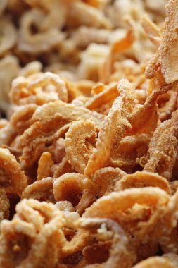 Kızarmış domuz deri sokak gıda lezzetli