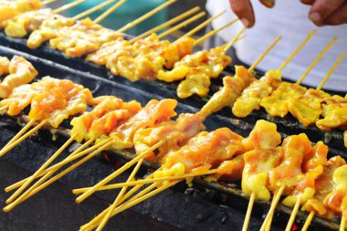 Izgara domuz eti satay Ocak, sokak gıda