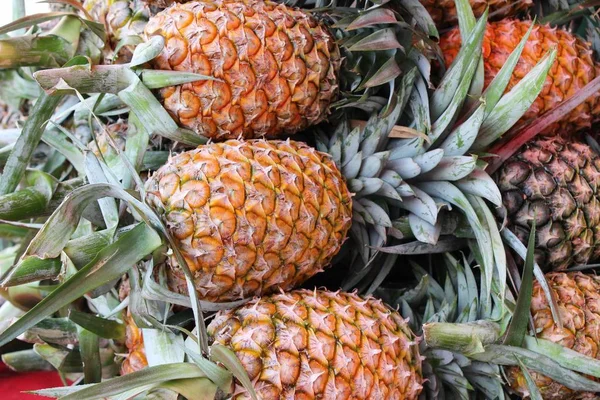 Fresh pineapple is delicious in street food — Stock Photo, Image