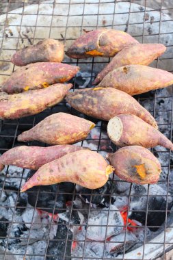 Tatlı patates ızgara Market