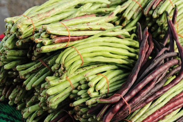 Lange Boon voor het koken op de markt — Stockfoto