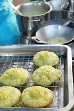 Derin kızarmış pirinç unu pandan lezzet, Tay gözleme