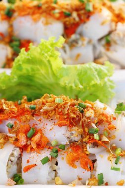 Soslu lezzetli taze makarna böreği