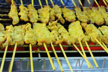 Izgara domuz eti satay Ocak, sokak gıda