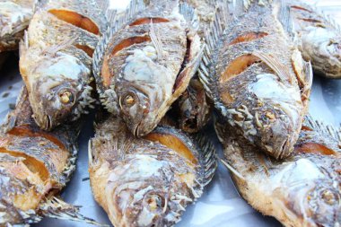 Kızarmış Balık içinde belgili tanımlık çarşı lezzetlidir