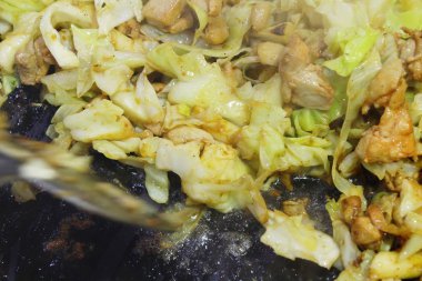 Dak baharatlı Galbi Pan, Kore yemeği