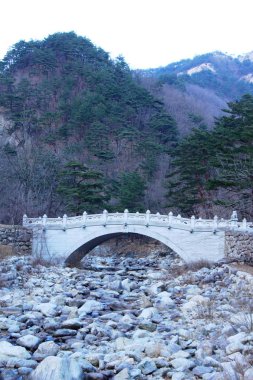 Bahar Seoraksan Milli Parkı, Bridge'de