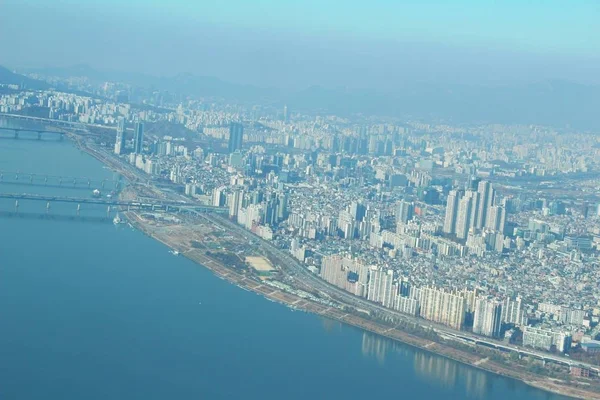 Krajobraz miasta Seulu i rzeki han, Korea Południowa — Zdjęcie stockowe