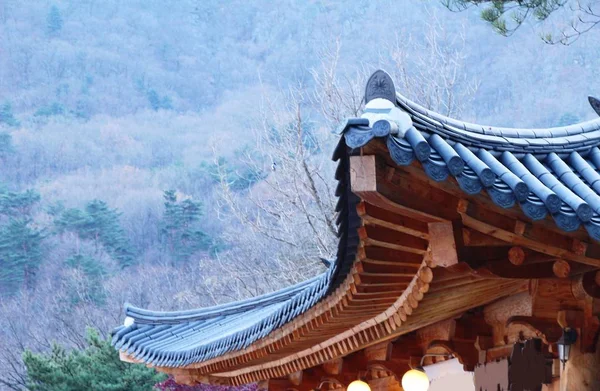 Traditional roof of ancient at Korean architecture — Stock Photo, Image