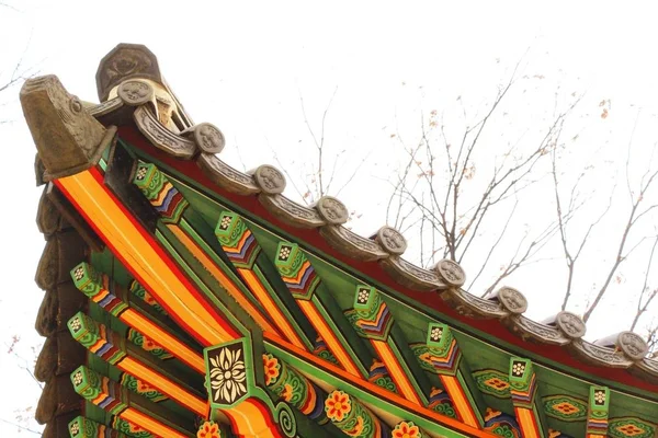 Traditional roof of ancient at Korean architecture — Stock Photo, Image