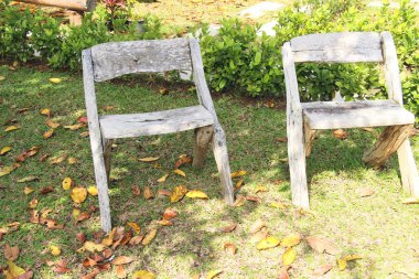 Bahçe vintage tarzı ahşap sandalye