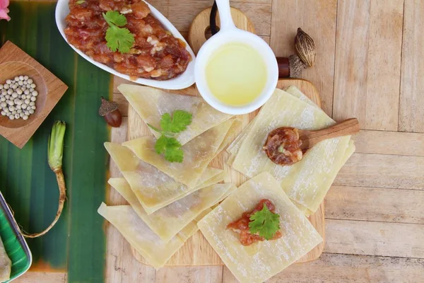 Şal domuz eti köfte yemek için lezzetli