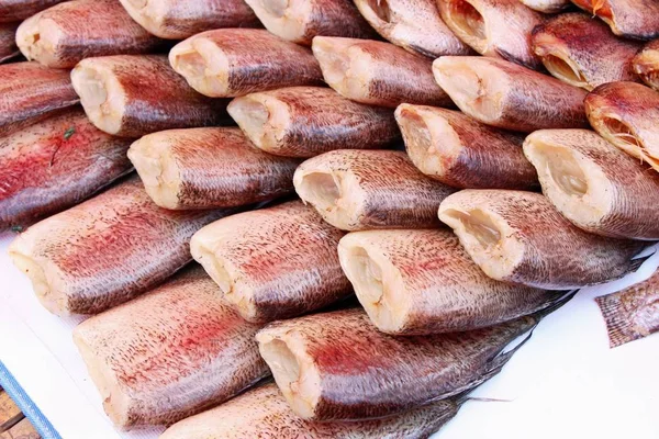 Trockenfisch zum Kochen auf dem Markt — Stockfoto