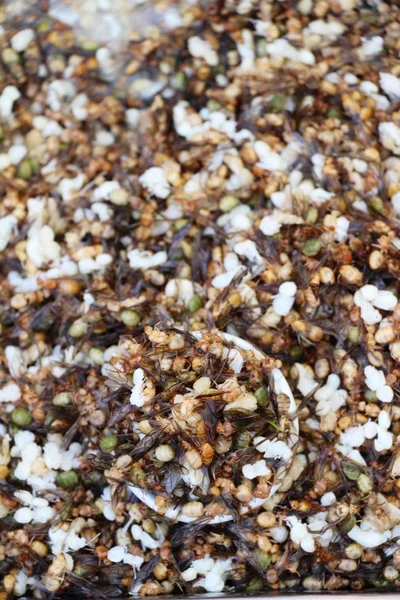 Oeufs fourmis pour cuisiner sur le marché — Photo