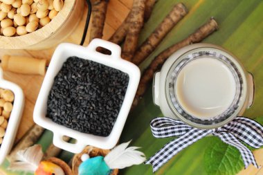 Soya Fasulye sütü karıştırın siyah susam lezzetli