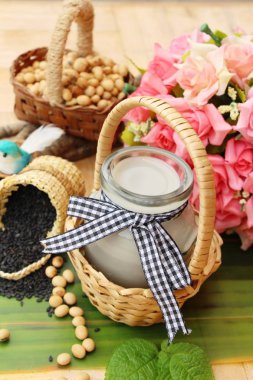 Soya Fasulye sütü karıştırın siyah susam lezzetli