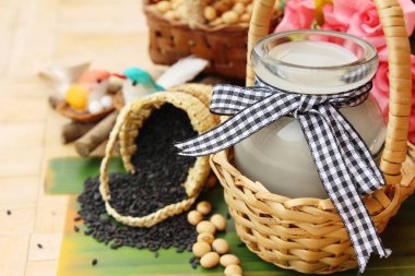 Soya Fasulye sütü karıştırın siyah susam lezzetli