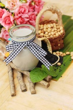 Soya Fasulye sütü karıştırın siyah susam lezzetli