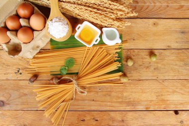 Spagetti un ev yapımı ahşap arka plan yapma