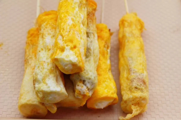 Egg rolls is delicious at street food — Stock Photo, Image