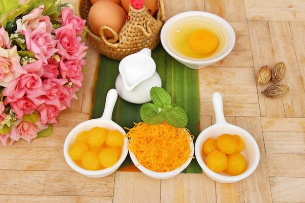 Golden sweet is egg yolk  ,Thai dessert — Stock Photo, Image