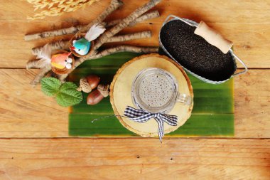 Reyhan tohumu cam lezzetli içecek