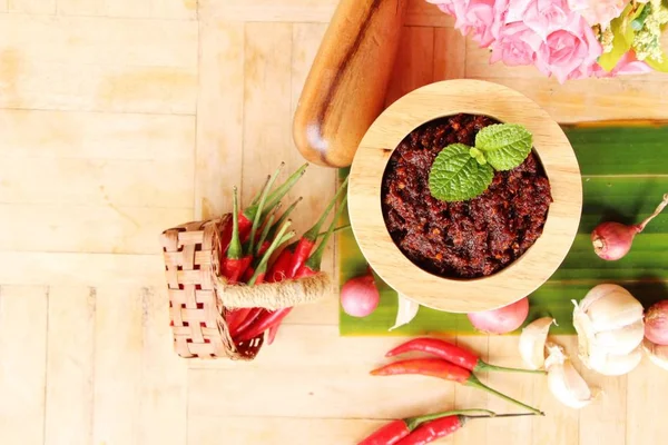 Pasta di peperoncino piccante è delizioso con spezie — Foto Stock
