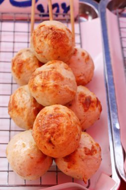 ızgara sosis ve köfte lezzetli