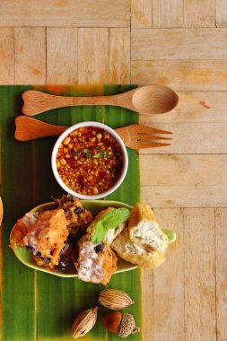 Taro tatlı ve kızarmış tofu, Çin yemeği