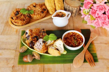 Taro tatlı ve kızarmış tofu, Çin yemeği