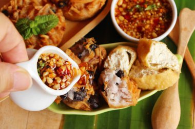 Taro tatlı ve kızarmış tofu, Çin yemeği