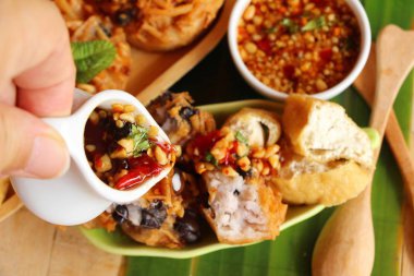 Taro tatlı ve kızarmış tofu, Çin yemeği