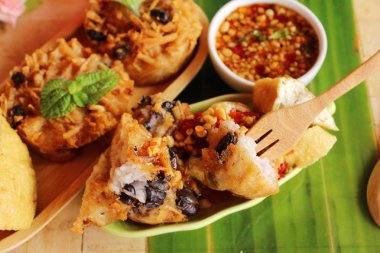 Taro tatlı ve kızarmış tofu, Çin yemeği