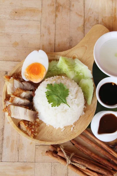 Crispy pork with rice delicious on dish — Stock Photo, Image