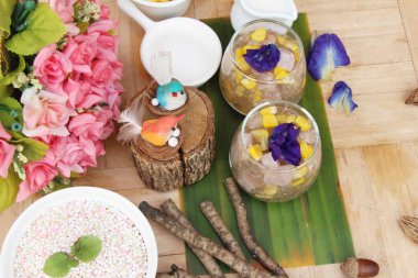 Sagopa Kajmer tatlı Hindistan cevizi sütü ile Tay tatlı