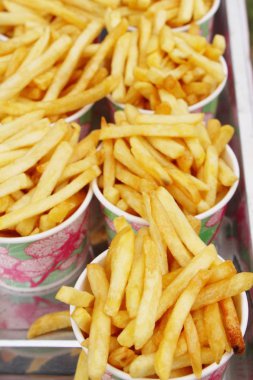 Patates kızartması lezzetli içinde belgili tanımlık çarşı