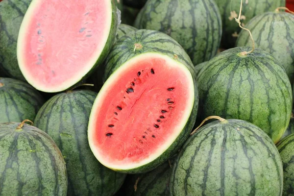 Fresh watermelon is delicious at street food — Stock Photo, Image