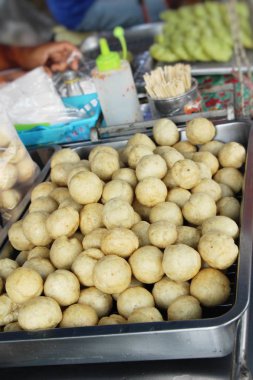 Kızarmış köfte sokak gıda lezzetli