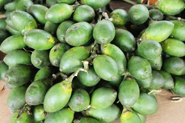 Betel palmera con la naturaleza en la comida callejera — Foto de Stock