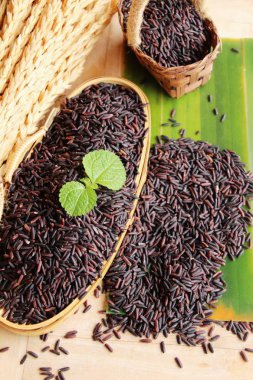 Siyah pirinç yasemin veya organik riceberry pirinç