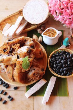 Taro tatlı ve siyah fasulye geleneksel Çince pancake