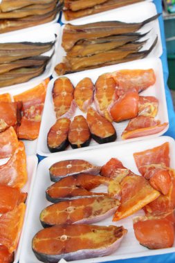 kurutulmuş balık sokak gıda yemek pişirmek için