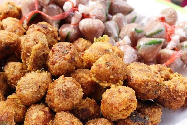 옥수수 볶음밥은 길거리 음식에서 맛 있는 — 스톡 사진