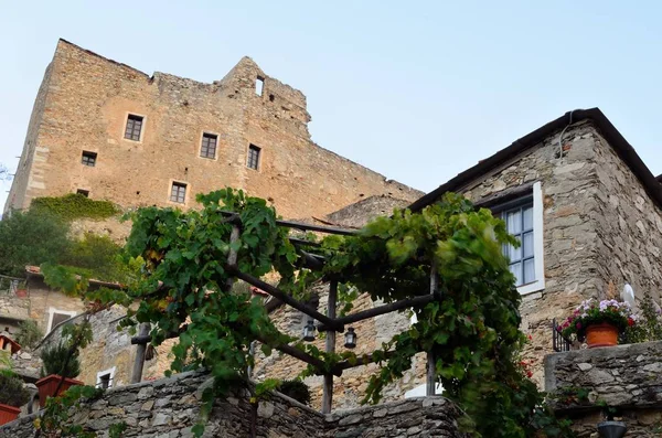 Castelvecchio Rocca Barbena Savona Itálie — Stock fotografie