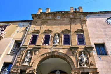 Santa Maria della Catena Kilisesi 1780 'de Cefalu Sicilya' da inşa edildi.