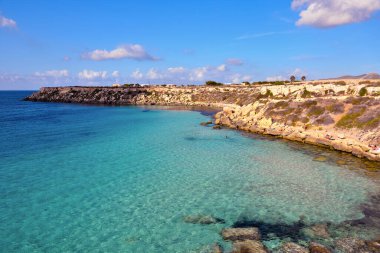Trapani ilinin Favignana adası Sicilya İtalya