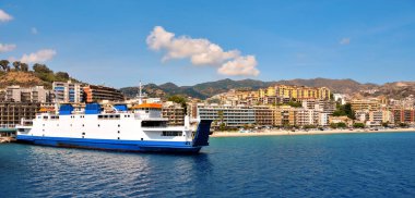 Messina Sicilya İtalya feribotundan görüntü