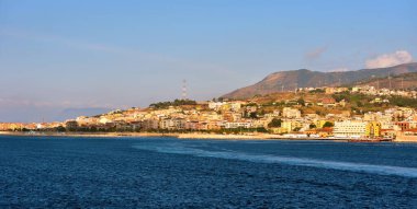 Villa San Giovanni İtalya feribotundan manzara