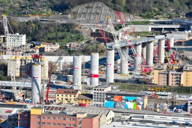 Ağustos 2018 'de yıkılan yeni otoyol köprüsünün (eski Morandi) çalışmaları ve yeniden inşası 7 Mart 2020' de Cenova İtalya 'da gerçekleşti.
