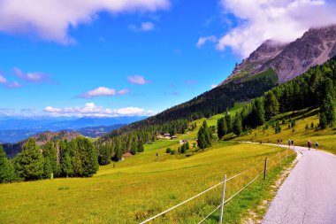 Dolomitler, İtalya 'da Latemar (obereggen) dağı
